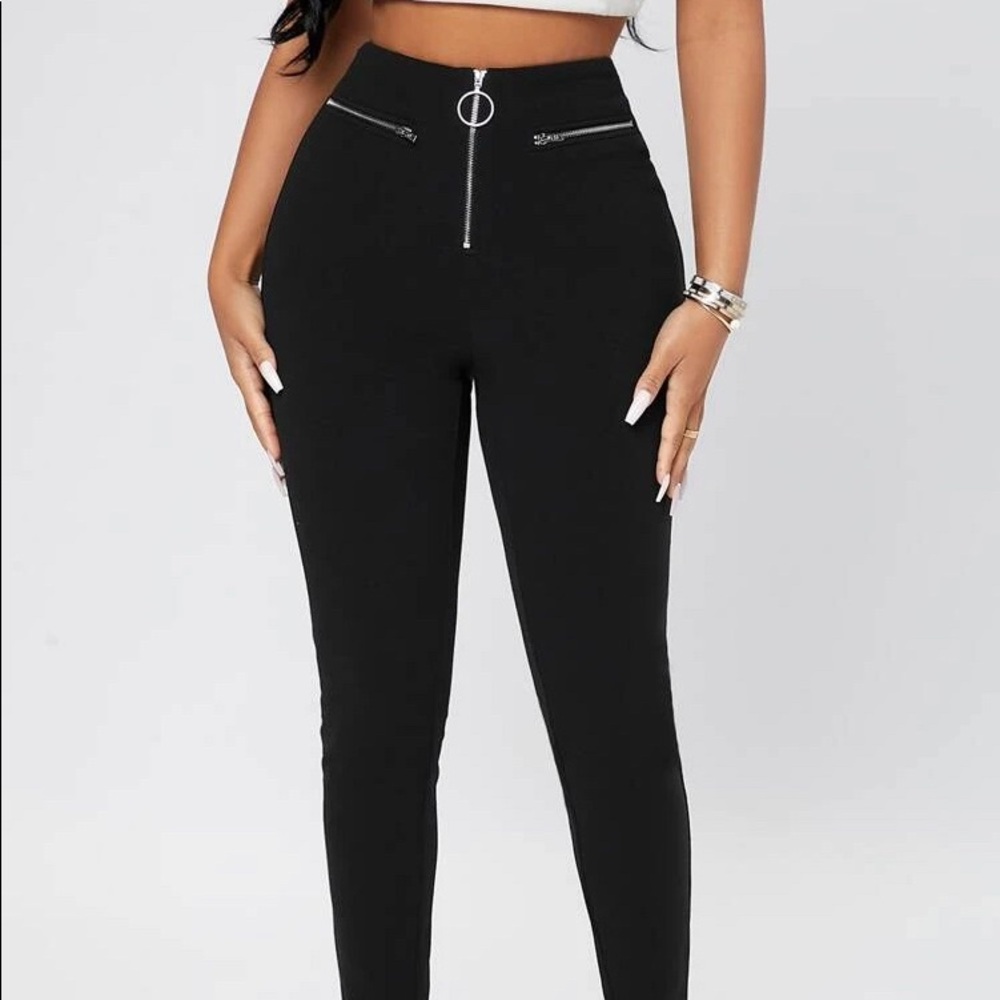 Petite zip fly skinny pants